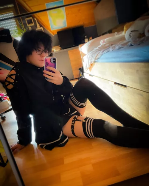 Lets cuddle together💕