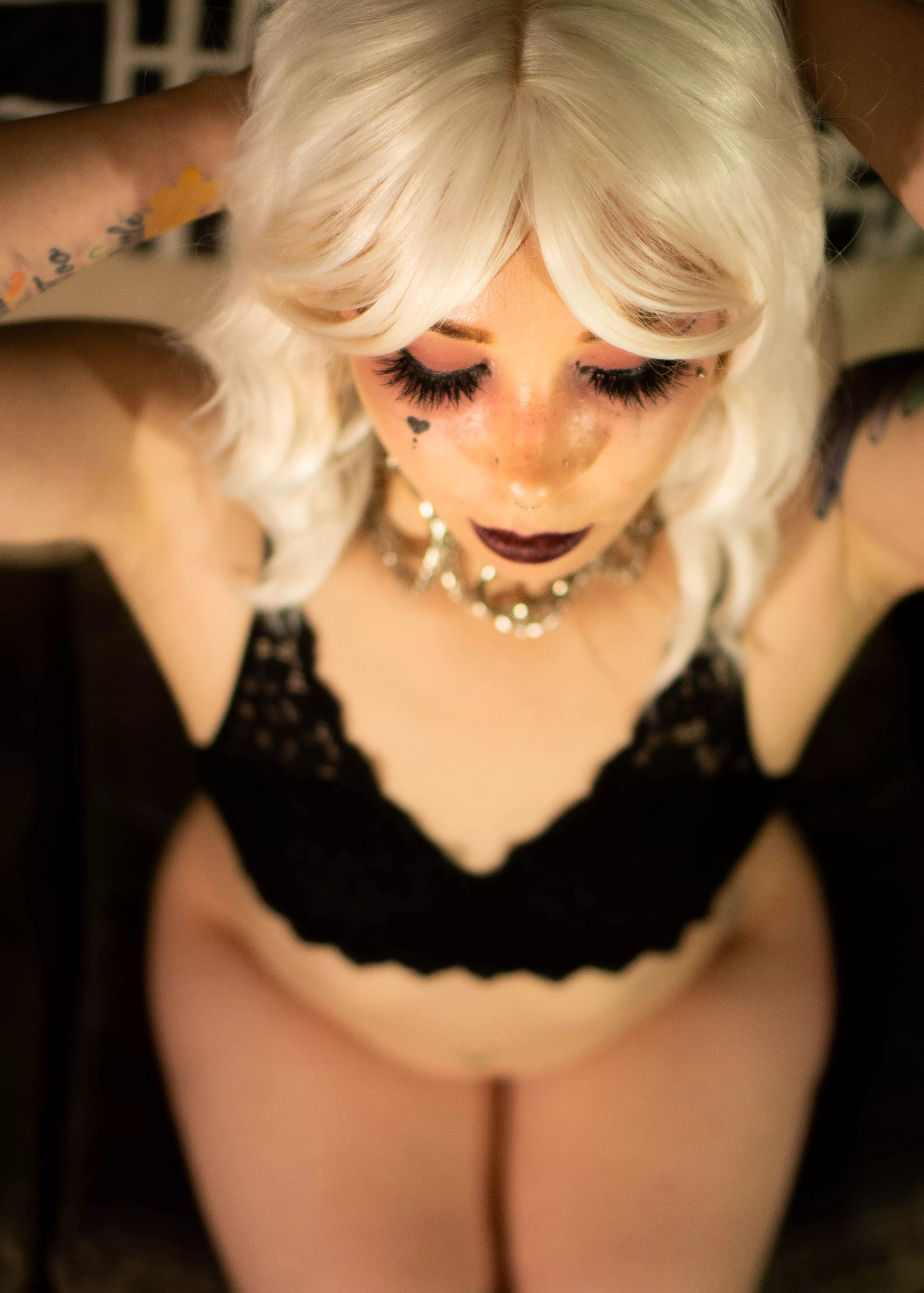 Looking for more to attend my bottomless party =)