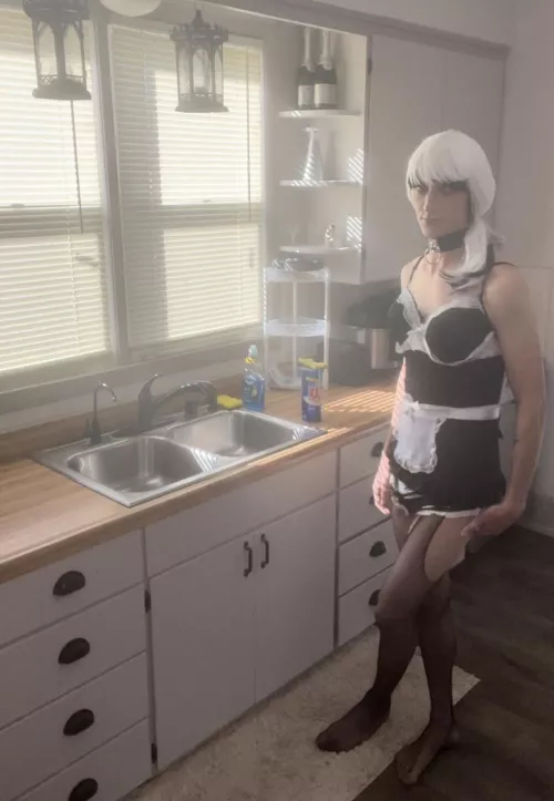 Maid slut put to work.