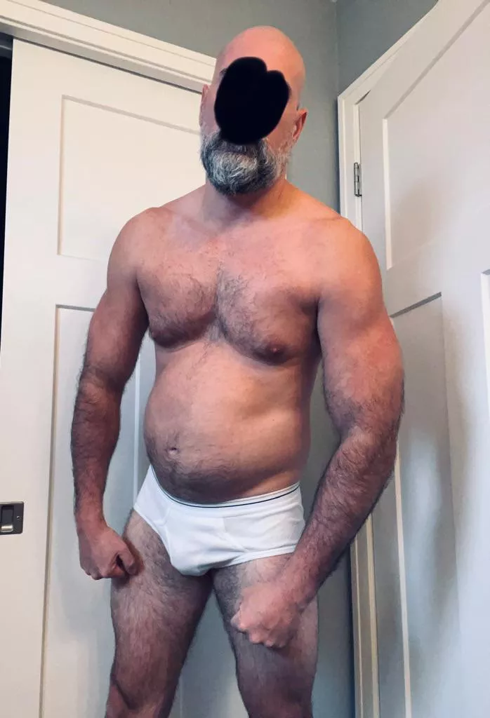 Muscle gut in briefs