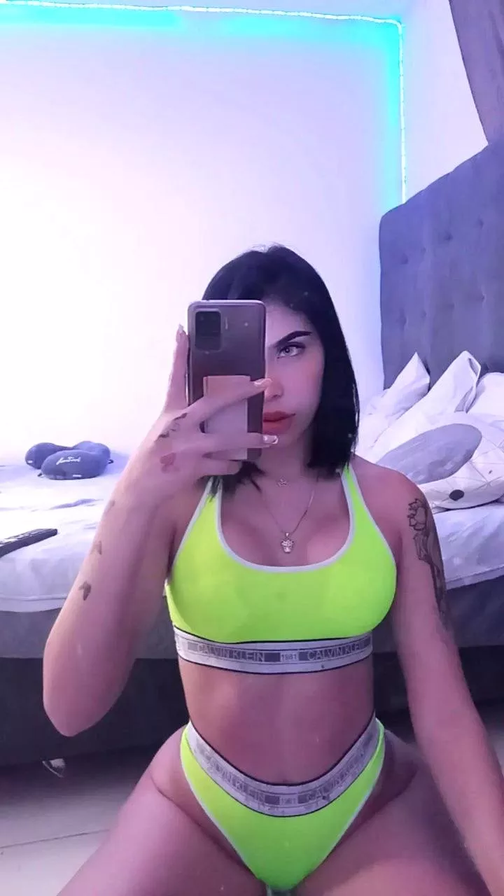 My body is staring into your eyes, I'm so indecent