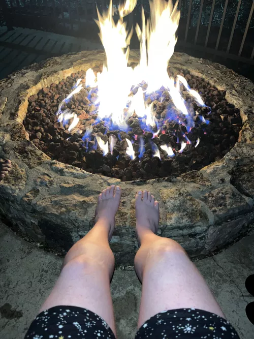 nothing better than some legs by a fire 💋