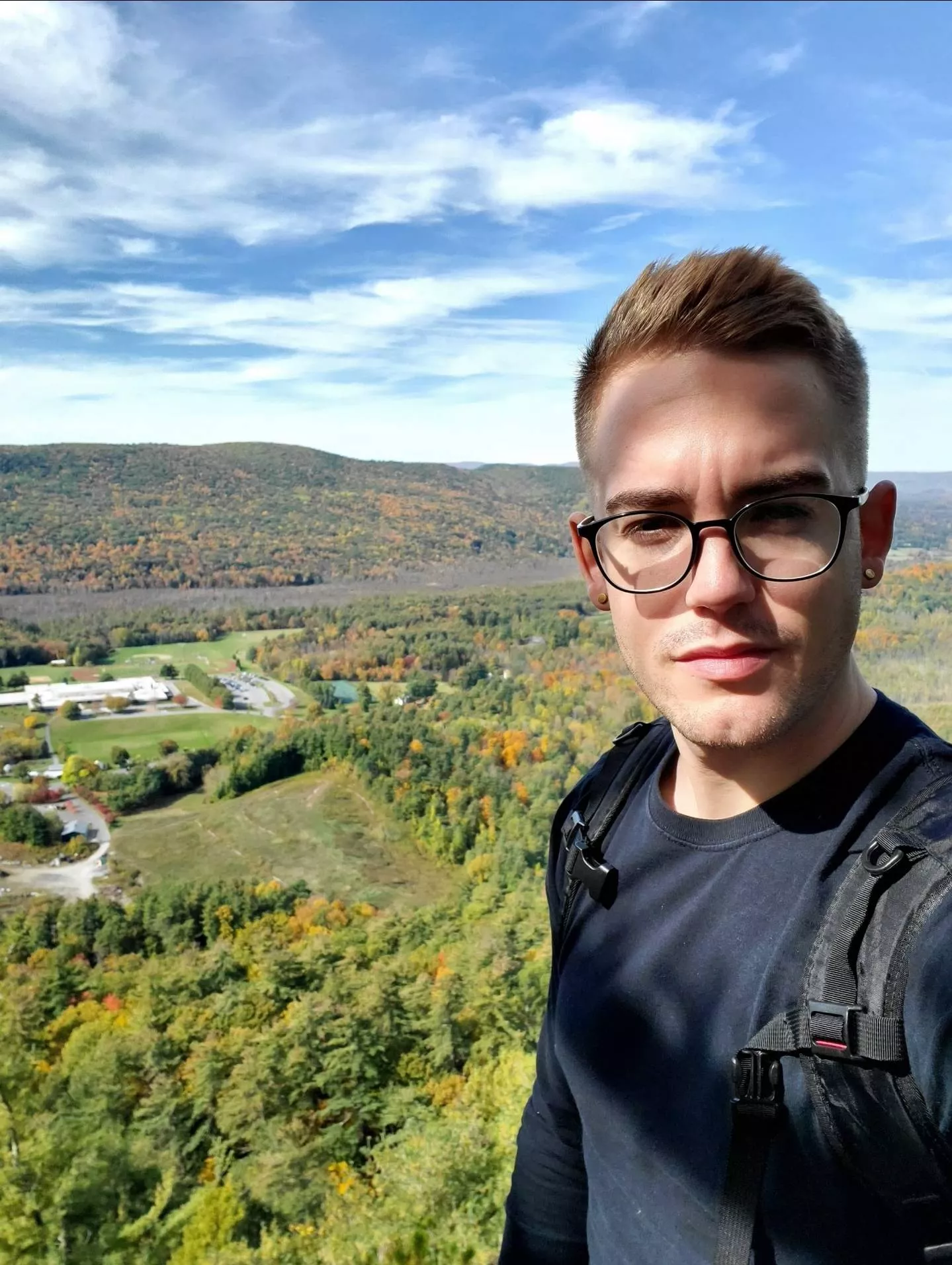 Now its winter im missing the nice hikes :(.