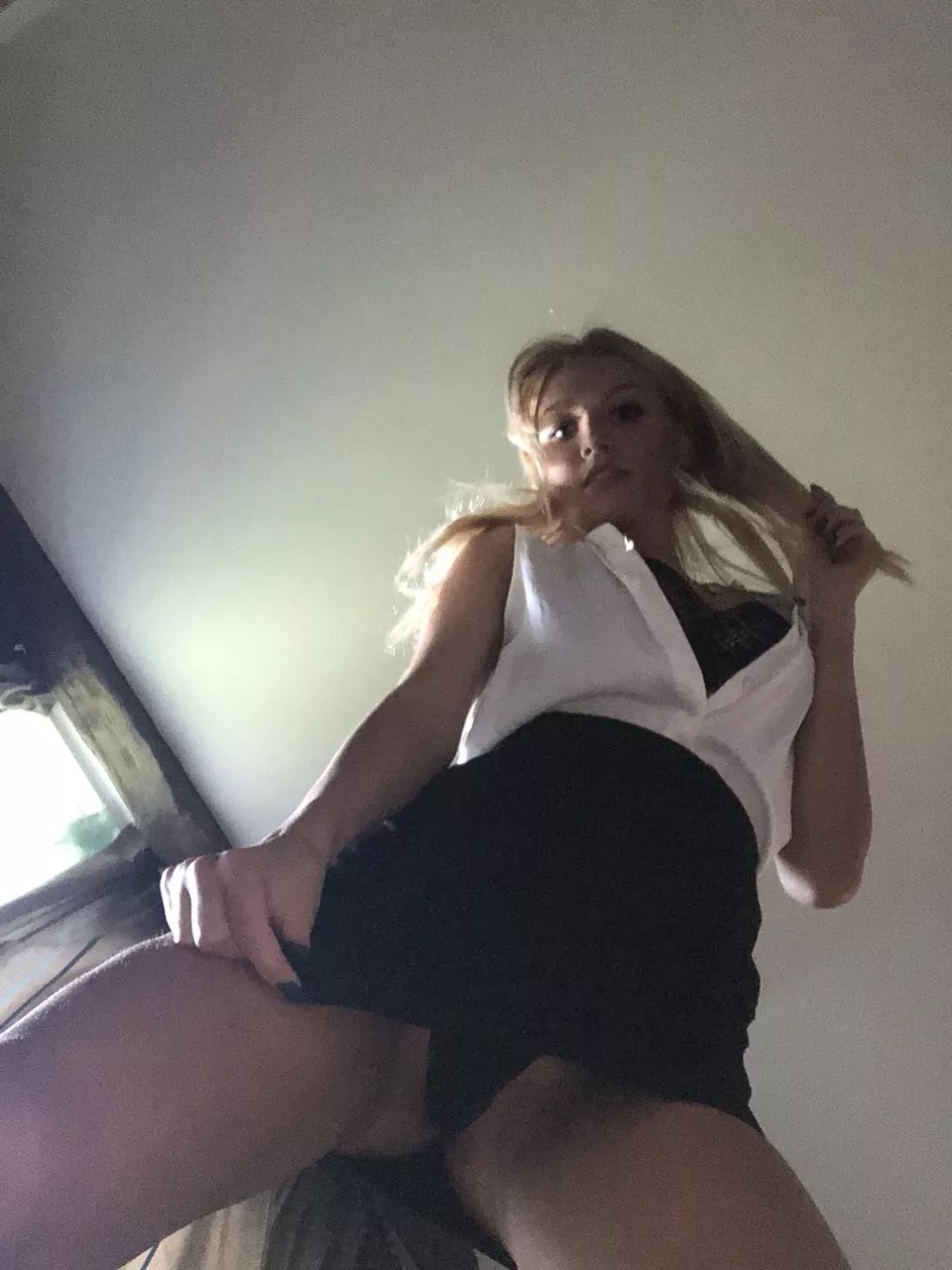 Oops, naughty peeking angle