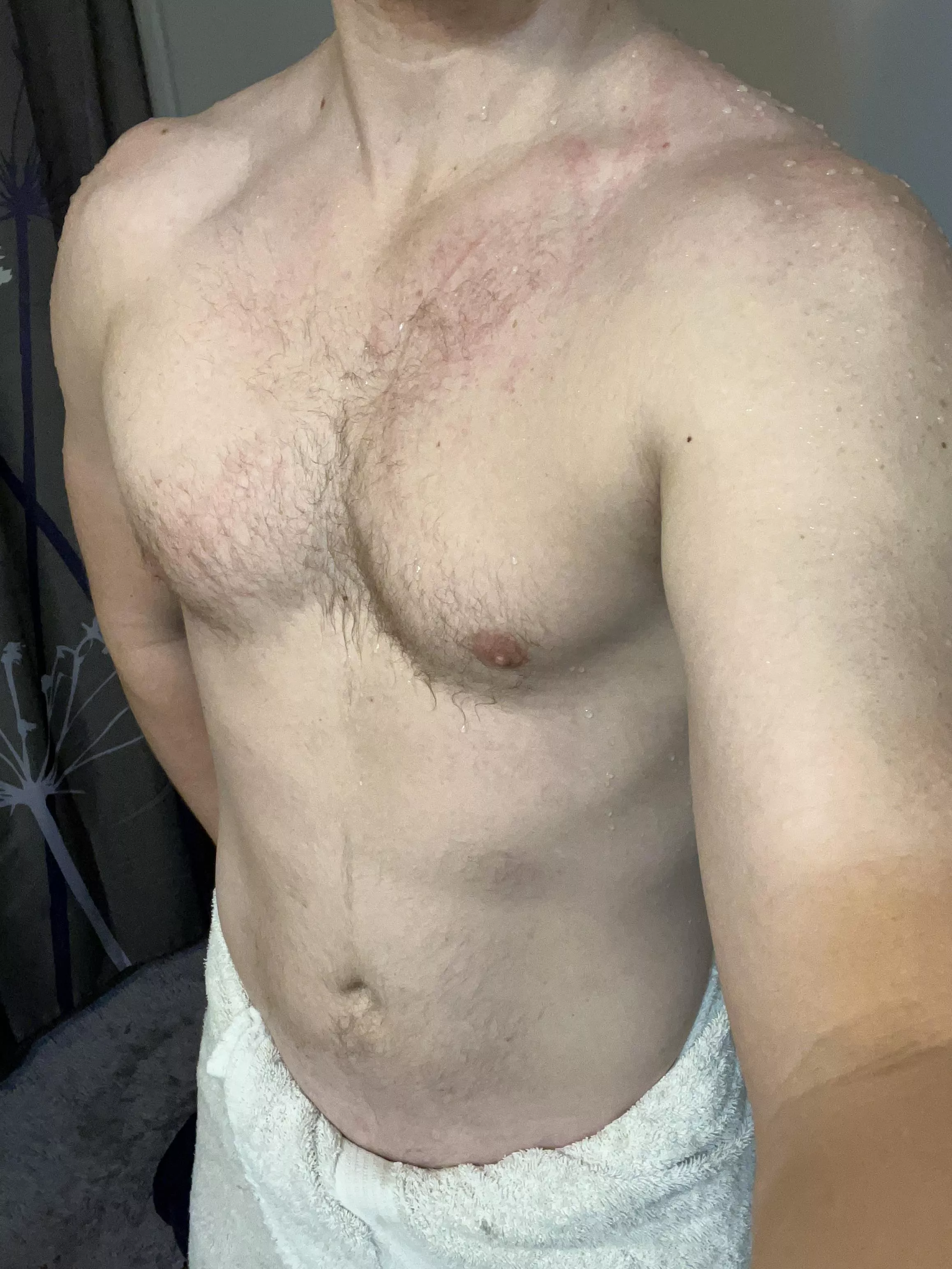 Post workout shower selfie (m)