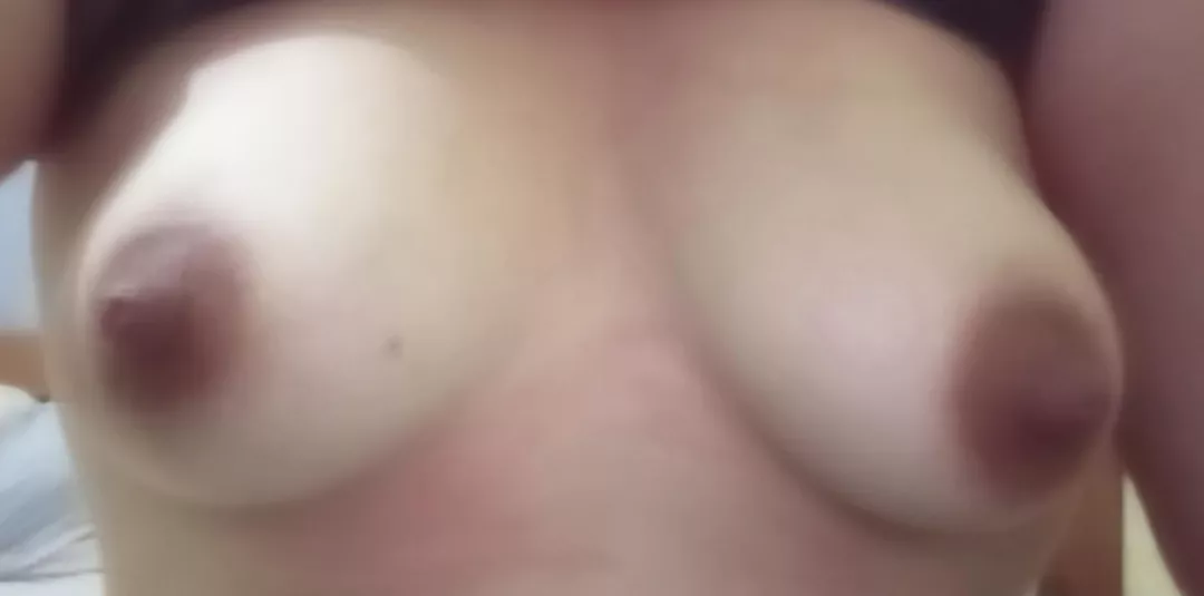 [Selling] Hii Guys, I have Nudes 💦😈 Videos🔥 😈Sextapes💦😈 Sexting🔥❤️ Just Kik me NOW NOW NOW for fun!😈💋Verify❗ K|k and Snap: @BabyNicole0312