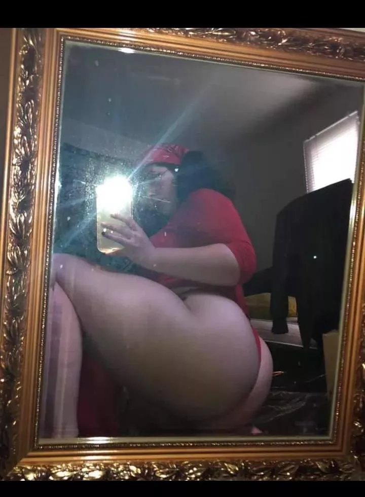 [selling] i LIVE verify (; [vid calls], [live sexting sessions], [pics], [vids], and more! fetish and kink friendly. add me on snap or kik for a menu alyybear19 <3