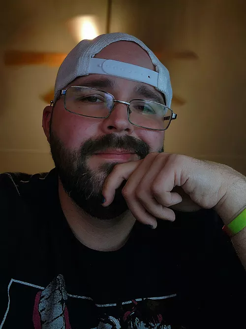 Sometimes, I manage to take a decent picture of myself.