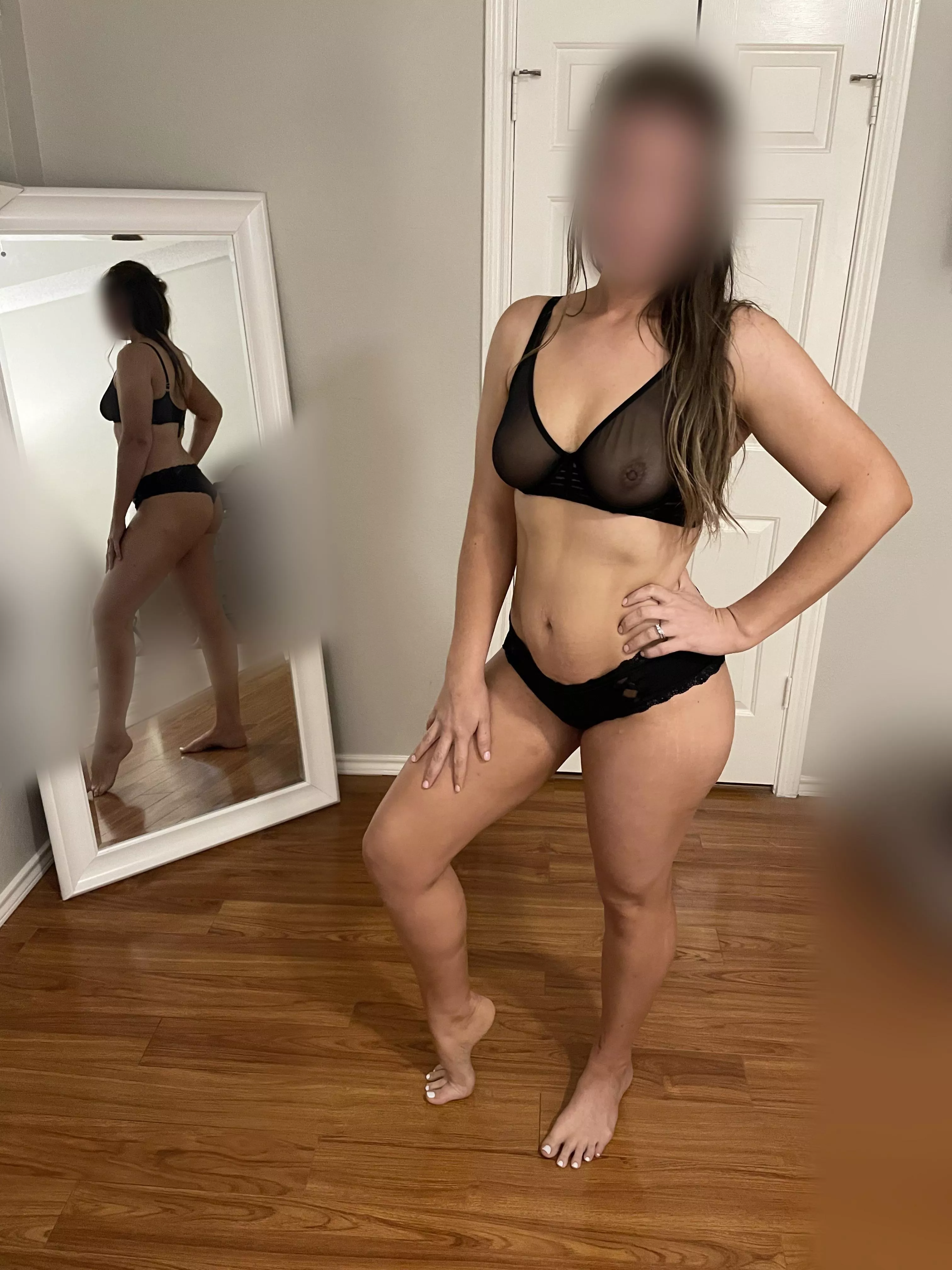 Thinking of doing a 12 days of Christmas series…would you subscribe? 😘 What ideas do you have? (No nudity or face, but I have tons of lingerie)