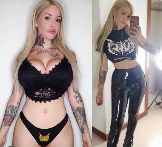 Waiting for you to come have a hot 🥵 seasons with mommy 🥰💕