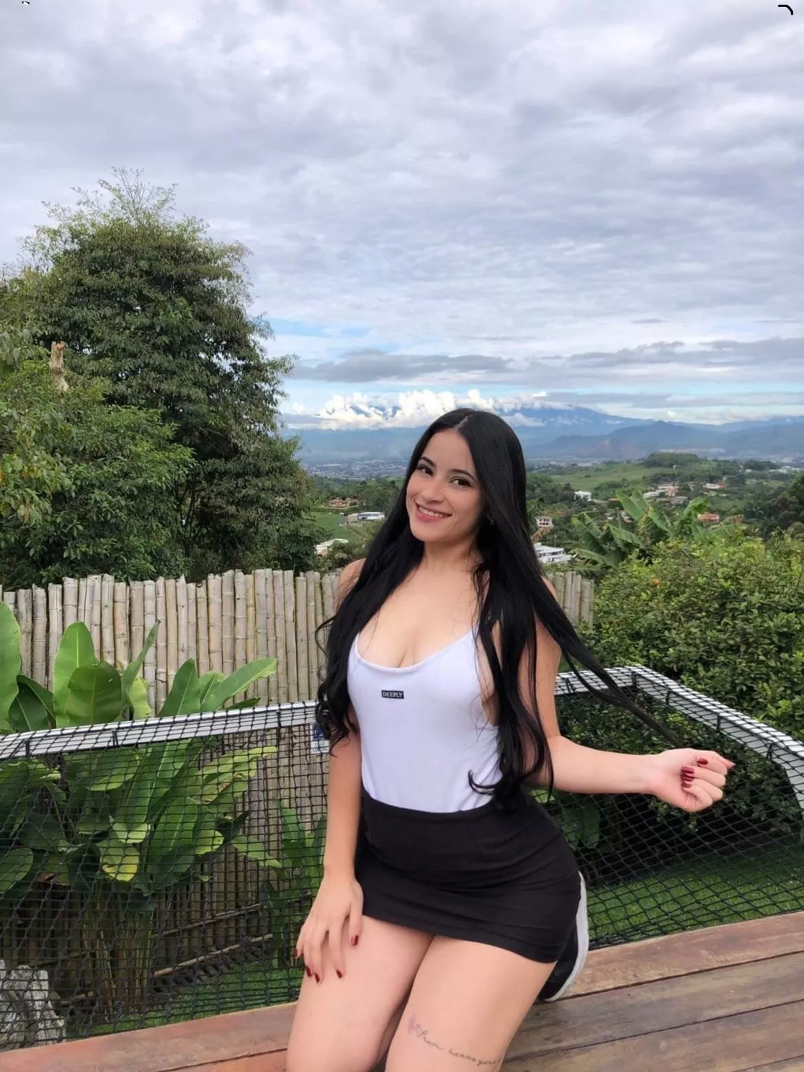 Wanna go on a roadtrip and I’ll give u a blowjob while you’re driving? ;))))