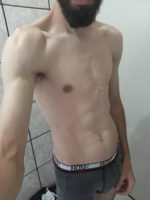 Who like a skinny bearded?