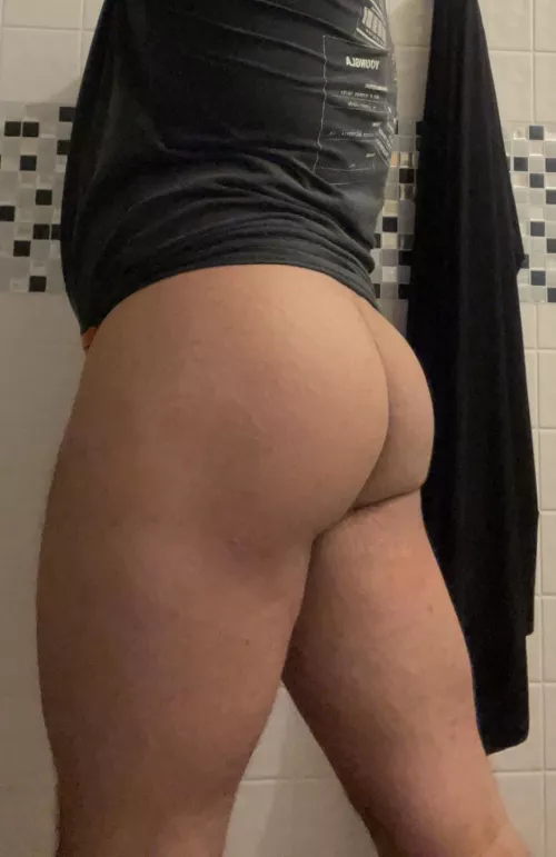Who wants to bend me over? 21m