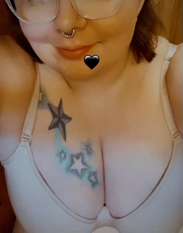 Would you cover them with your cum? ☺️🤤