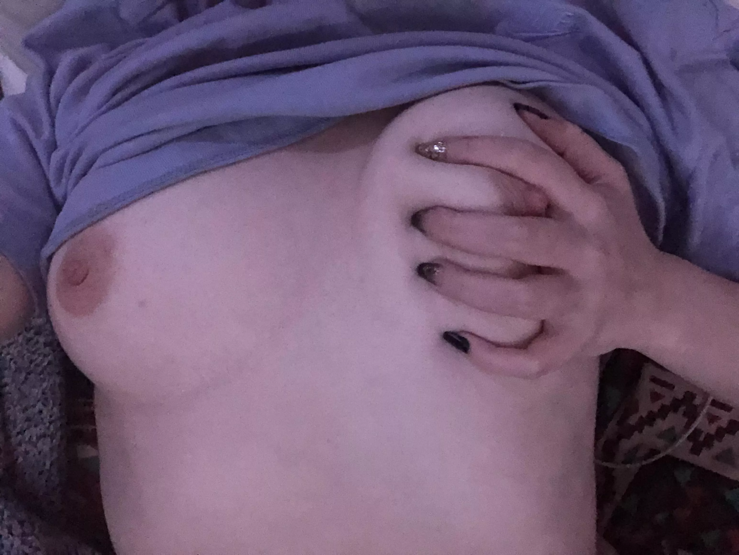 18f, just smoked and horny, ask me questions or send me anything :)