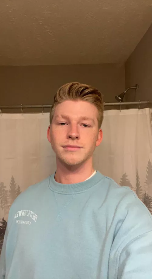 (24) ignore the lighting but hey bros. Anyone else excited for Callisto Protocol?