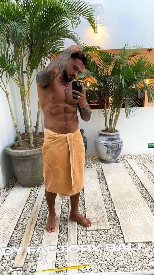 27 | Towels selfies are my thing.