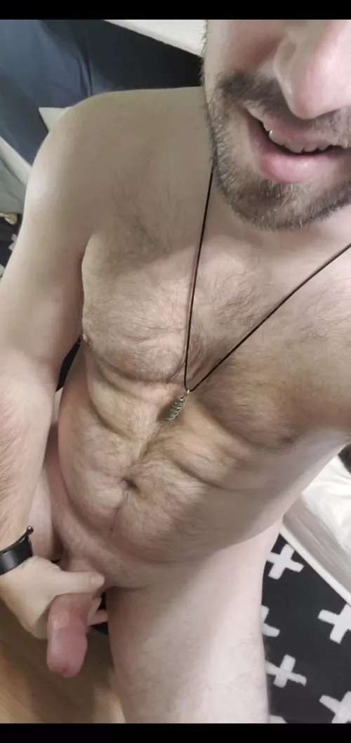 32m - I need a couple to go to bed...