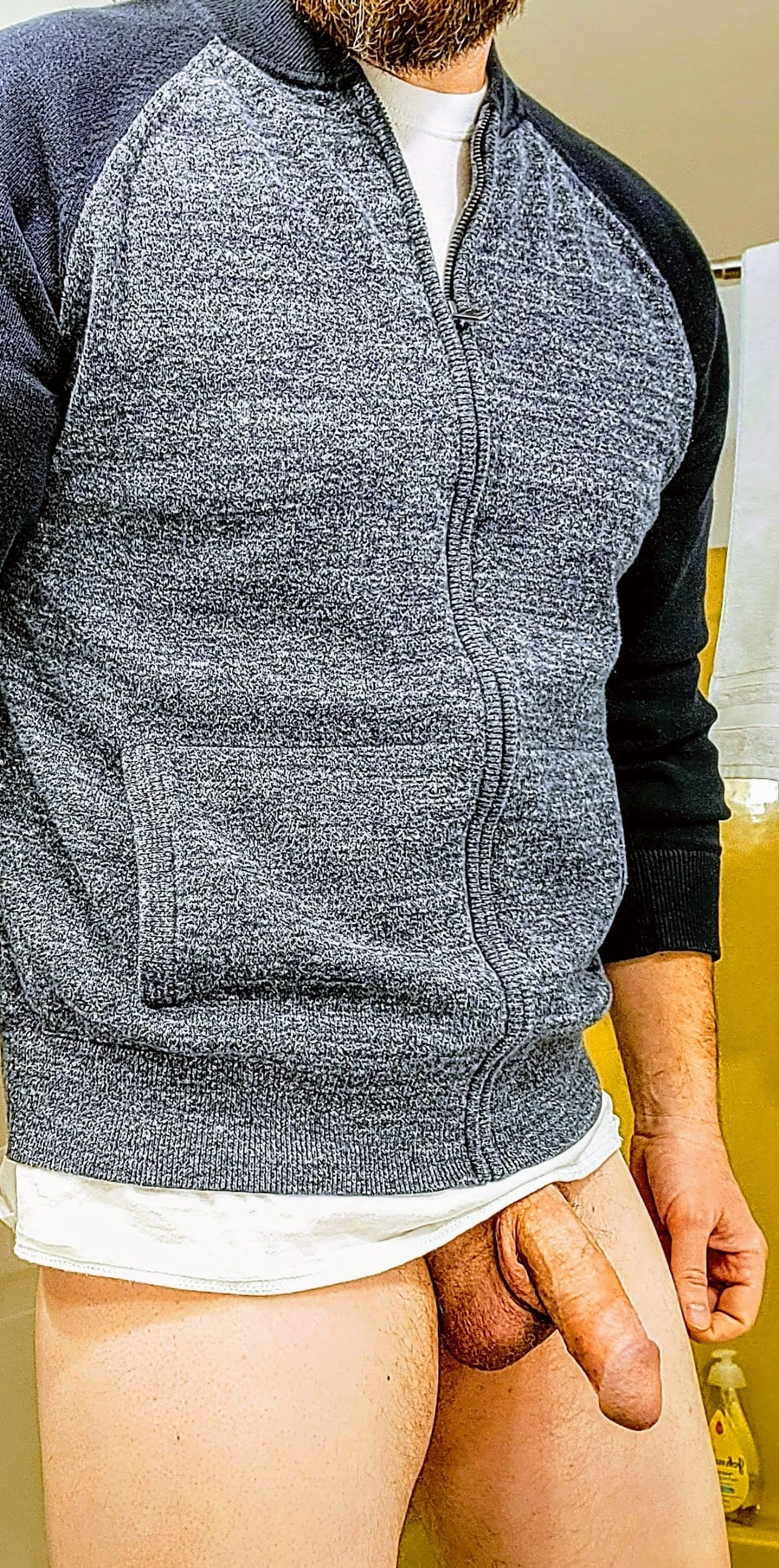 [42] All furcoat and no trousers.