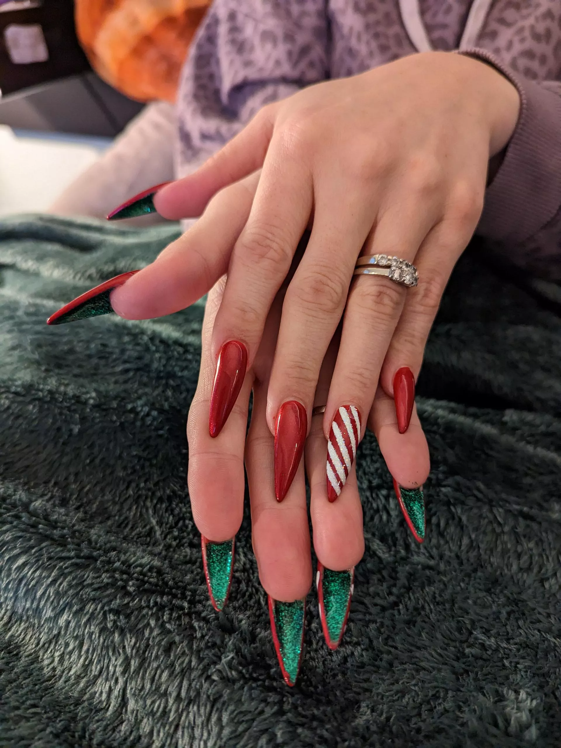 Christmas set. How do we feel about these boys? 💅