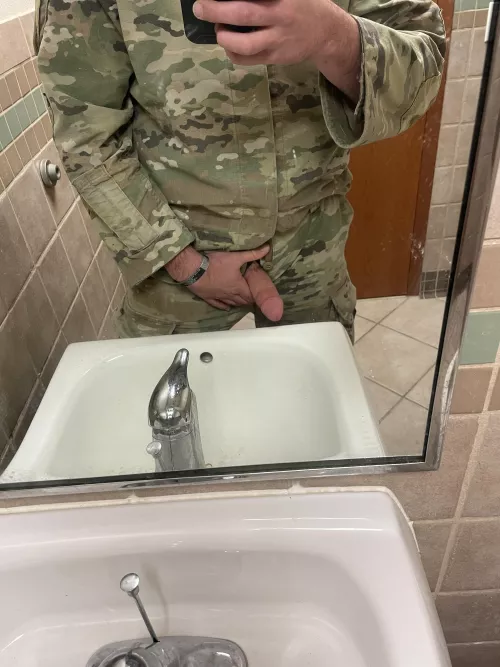 Cold and stuck on CQ who wants to help warm me up and get me hard