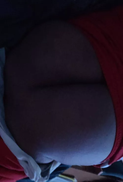 College students midnight cake