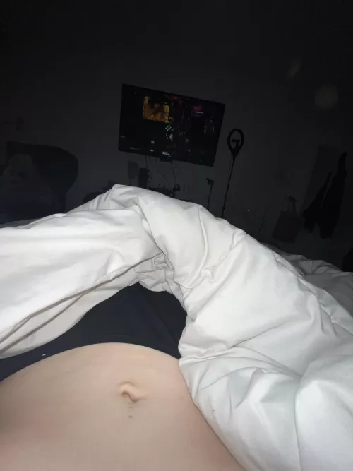 Come lay between my thighs