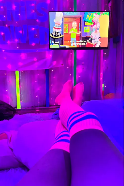 During winter I put away my pants and rock tall socks instead🧦