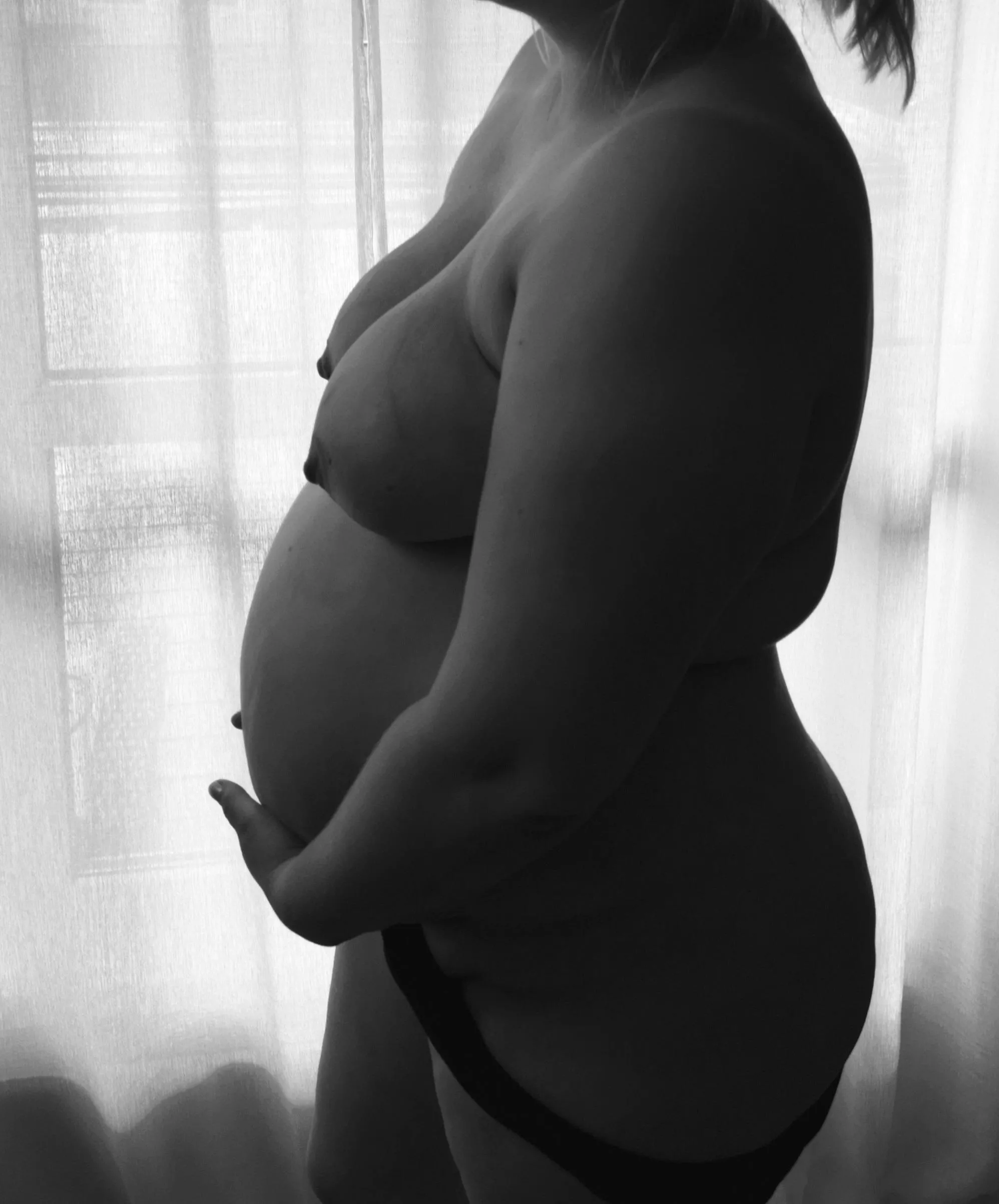 Expecting and undressing