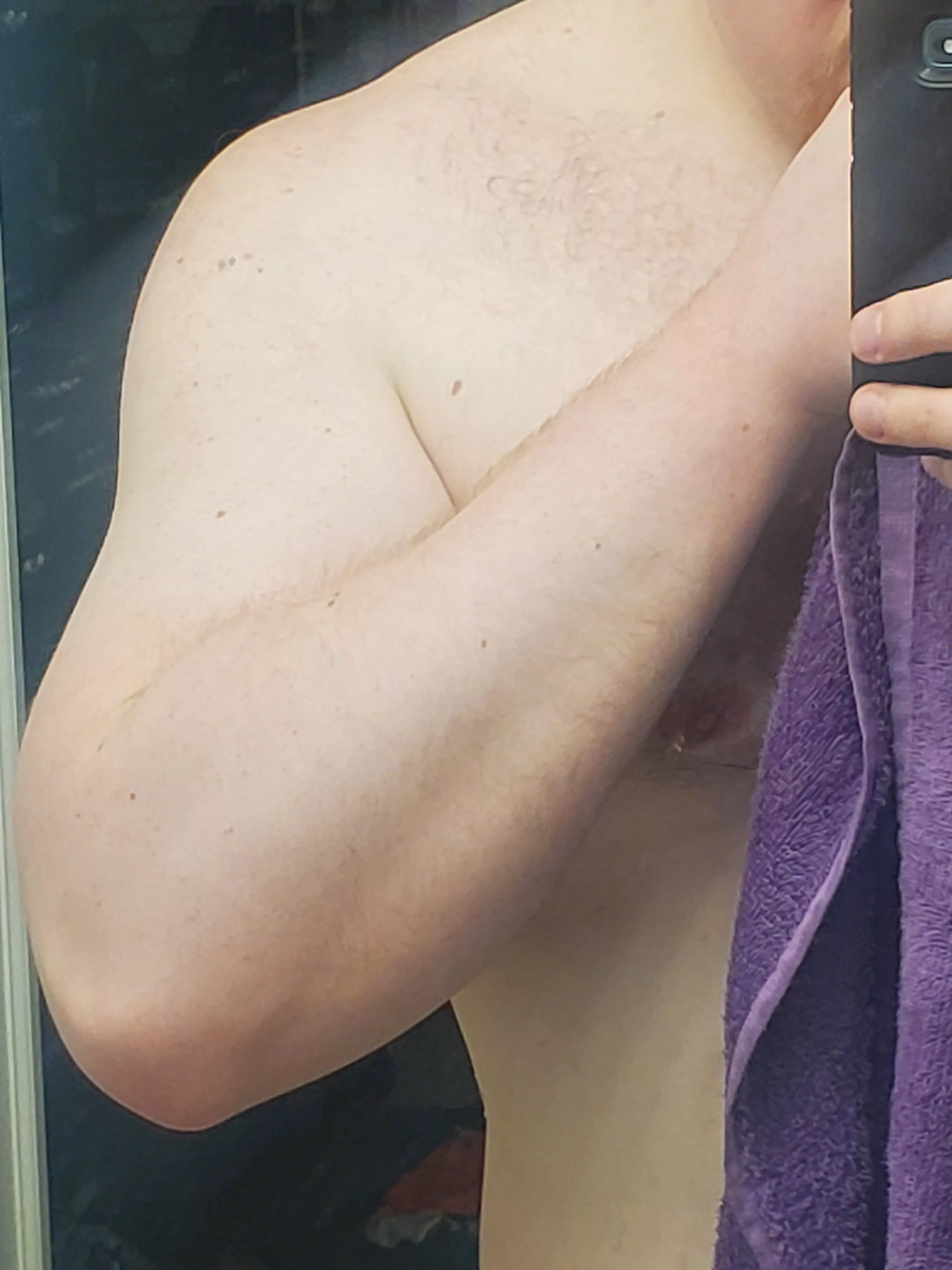 Fresh out of the shower 💪