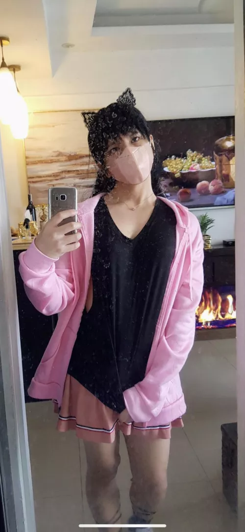 gonna go outside . craving some bubble tea. 🐰