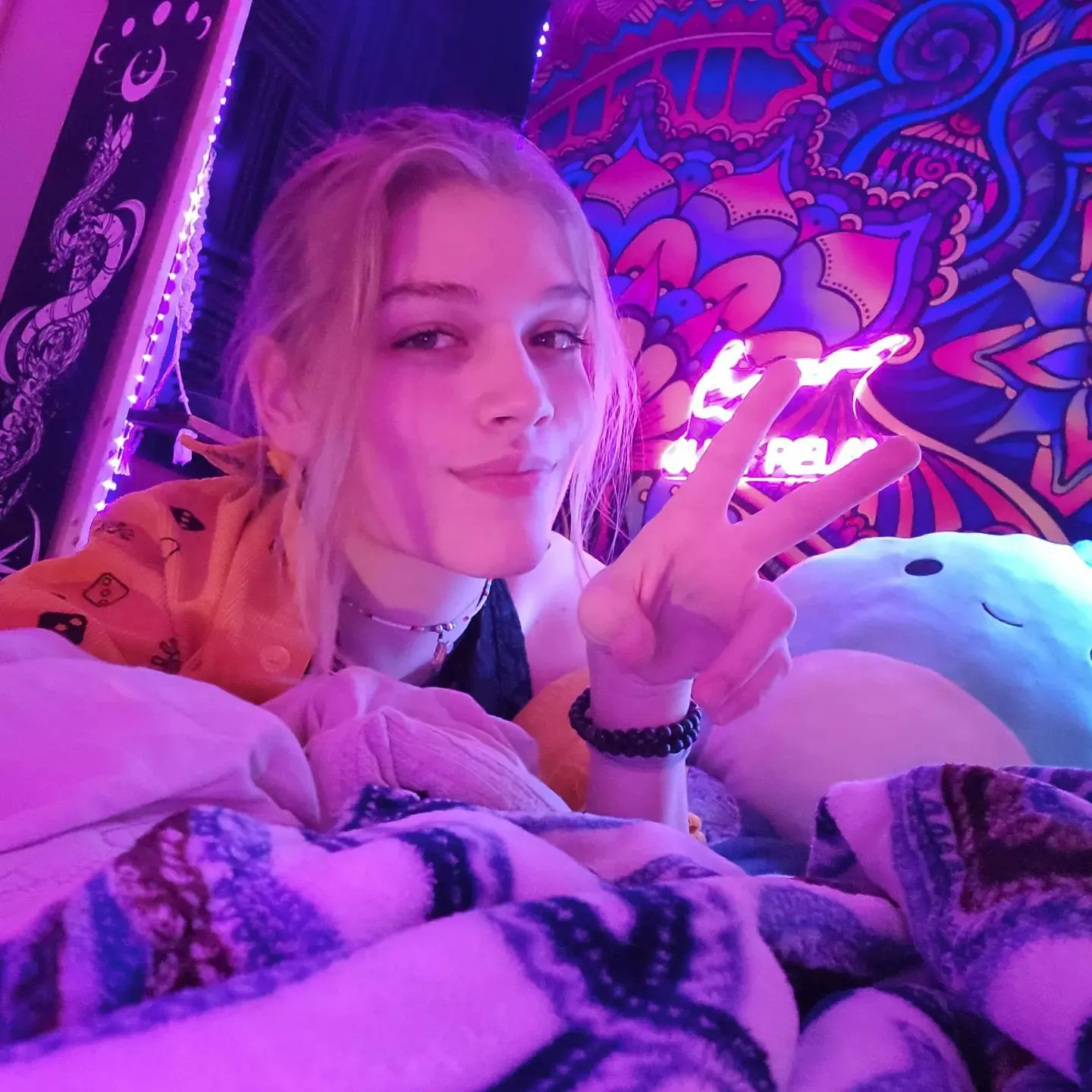 hope you are having a wonderful start to YOUR december :)♡