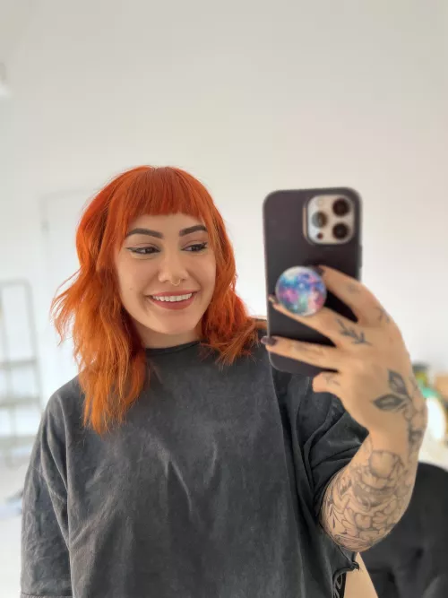 Hope you dont mind cute selfies 🥰🖤