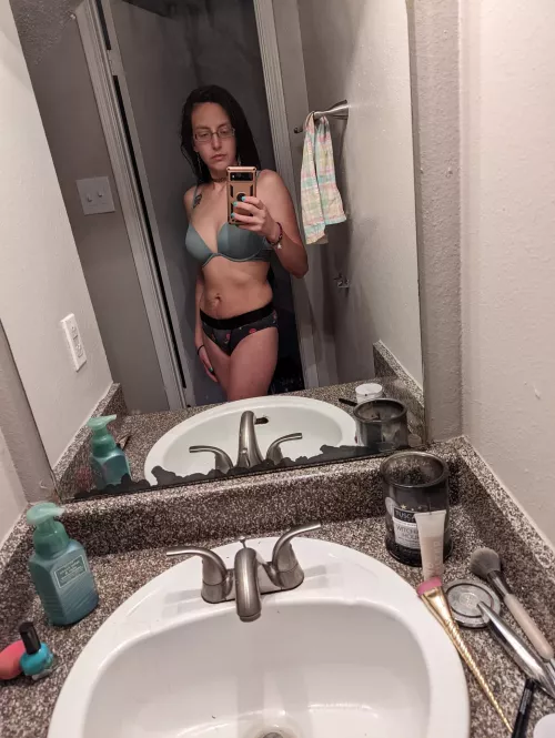 how's my mom bod everyone?