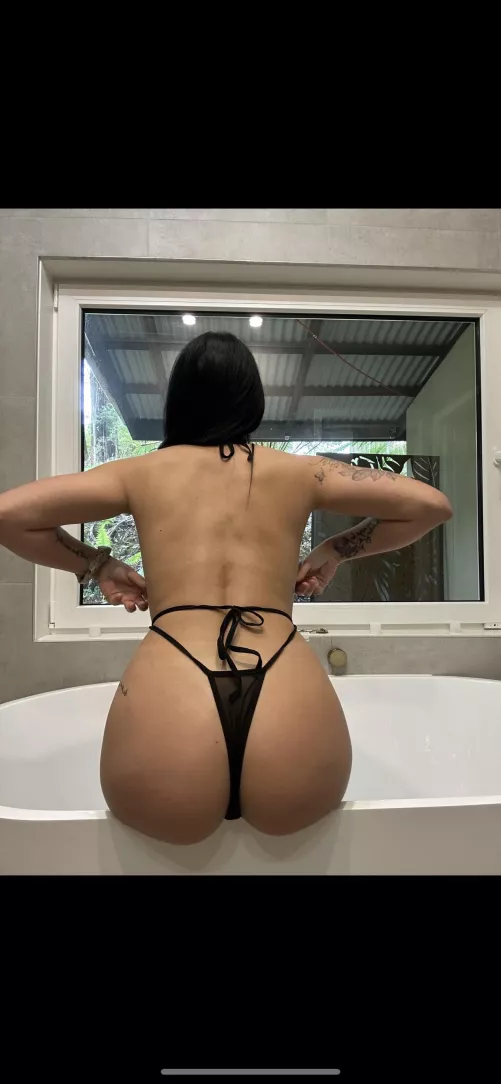 I don’t wanna shower alone