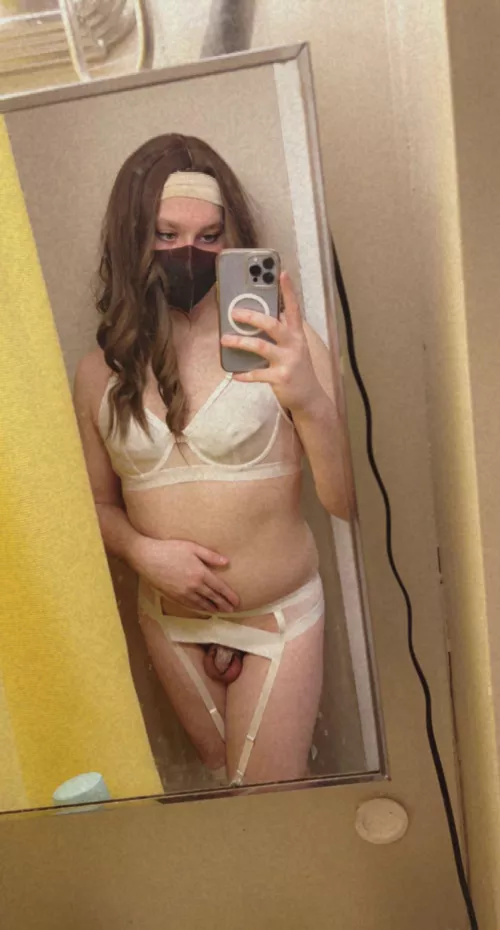 I love being caged, I can’t wait to sissygasm🥹