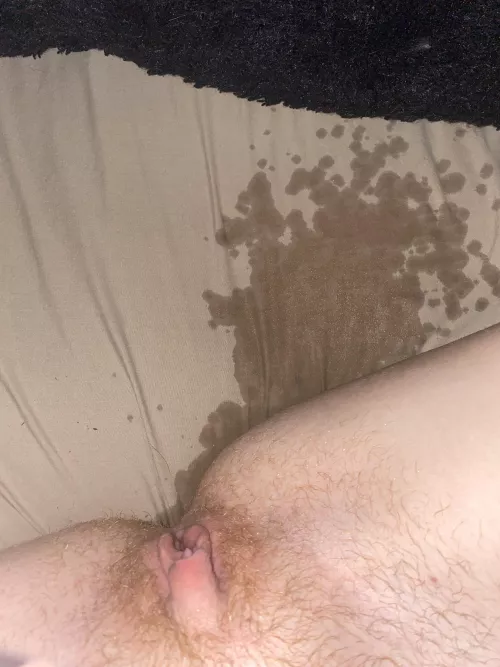 I love squirting in my bed