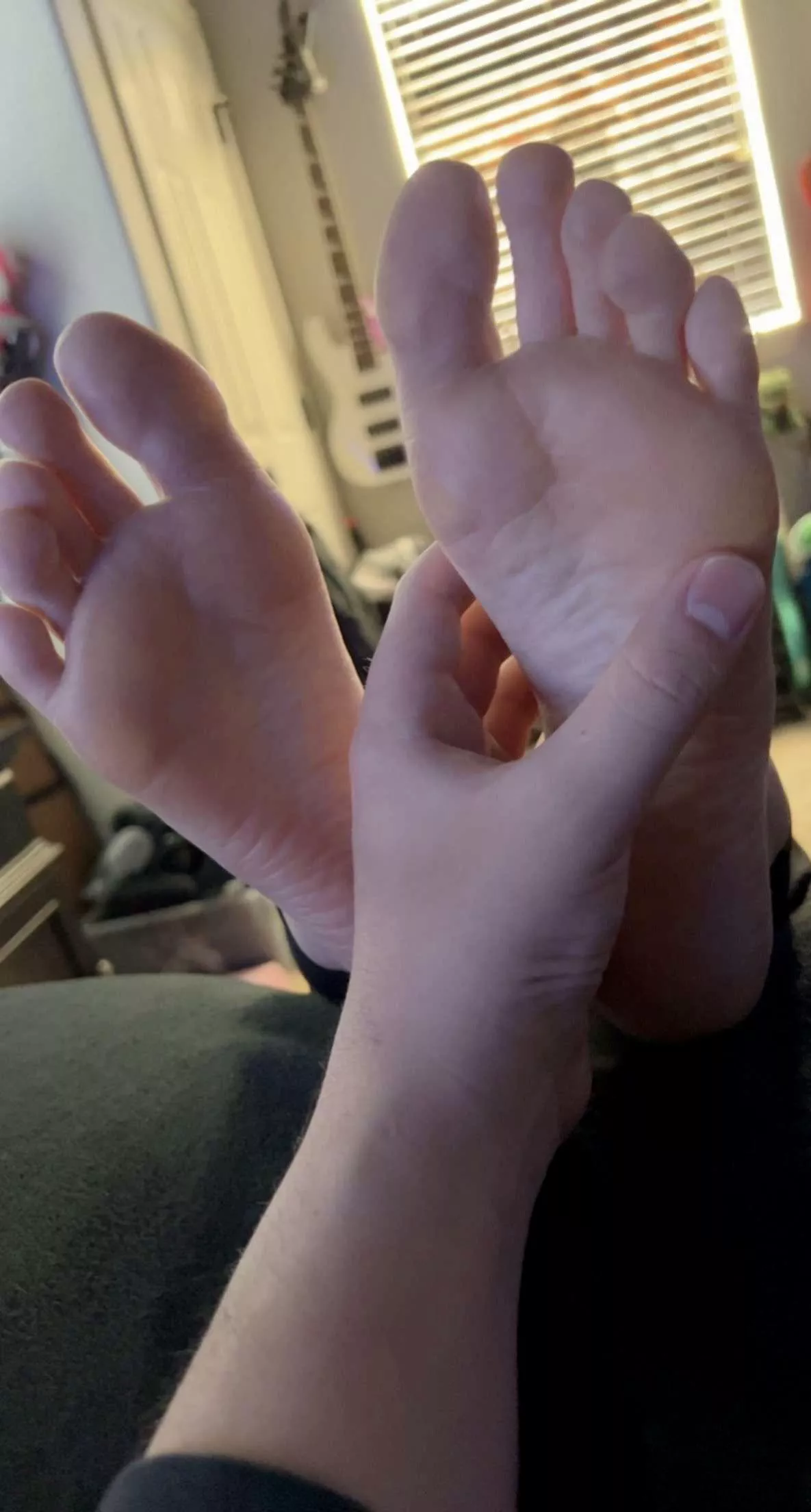 i melt every time he plays with my feet..