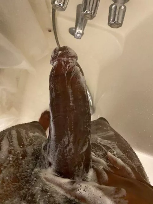 I need another pair of hands to help clean me ;)