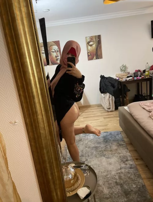 Iam Ur middle eastern slut.