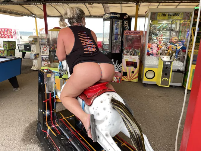 I’m all the fun of the fair. [f] 41 yo milf