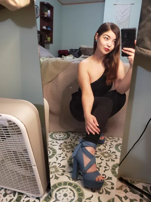 I'm OBSESSED with my new heels 😍