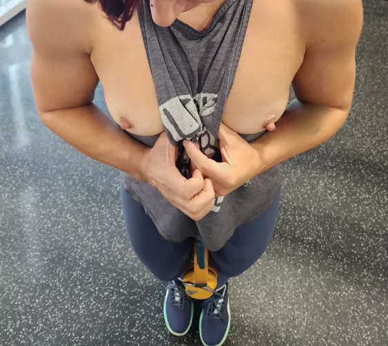 In between sets [f]