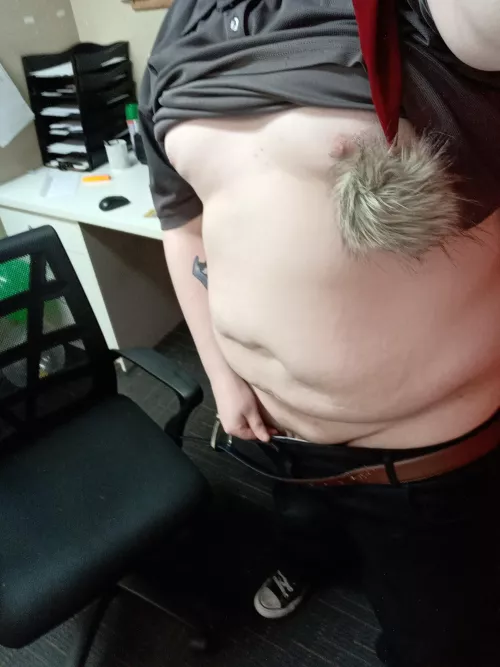 In view of customers, almost got caught! 😜