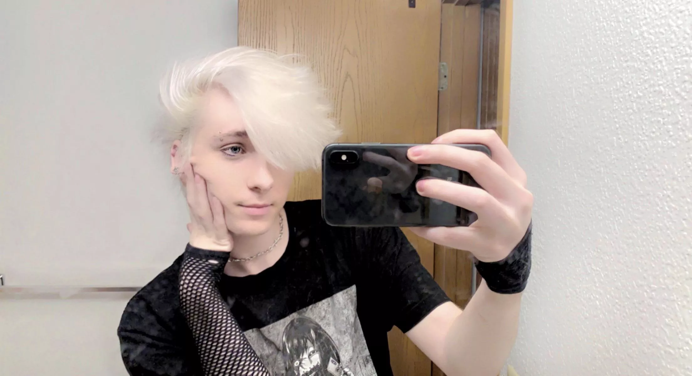 Interact if you think Im pretty <3