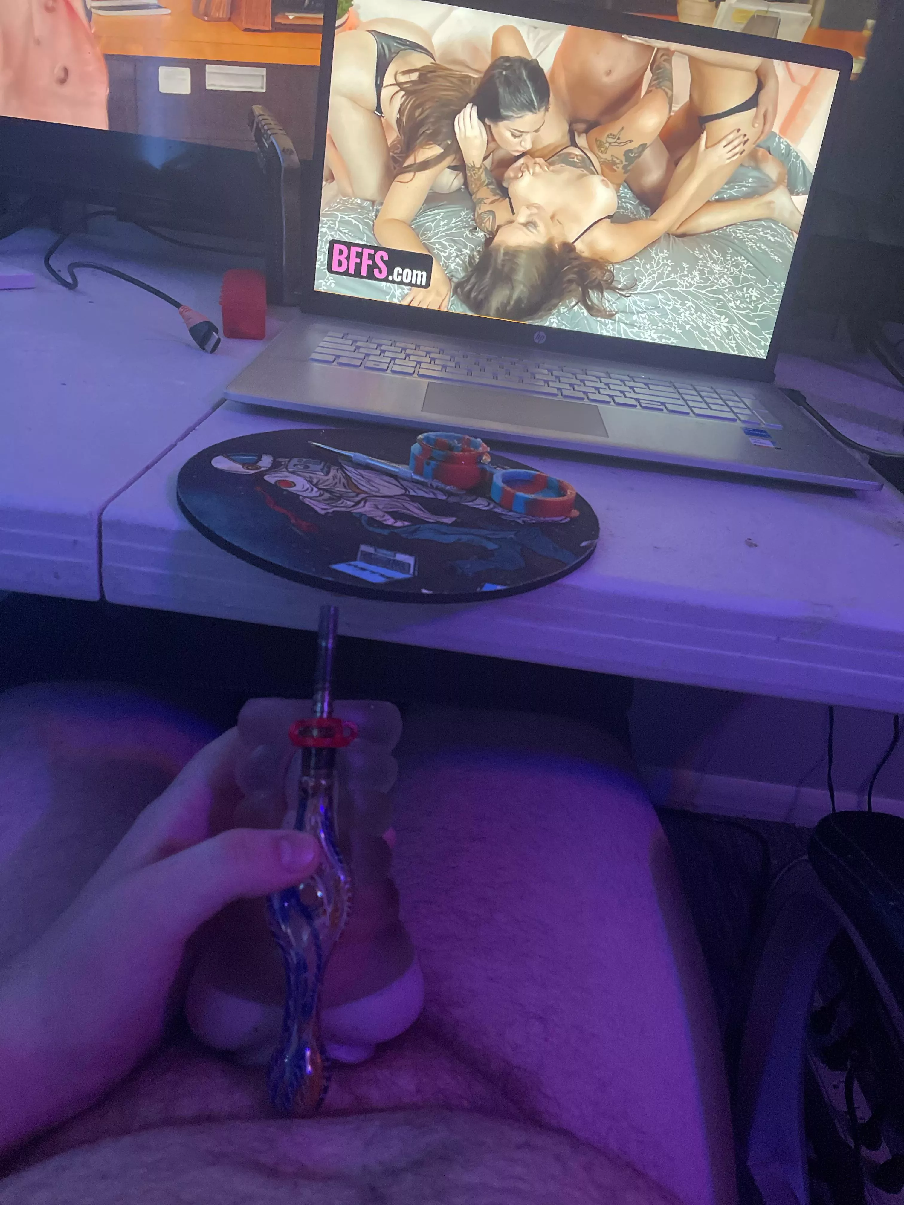 Join me while I do some dabs and stroke??