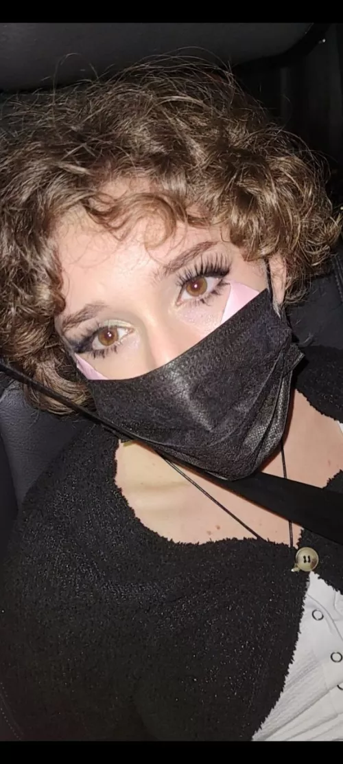 Lol I got taped up in the car and no one knew because of the mask... hands were handcuffed behind me