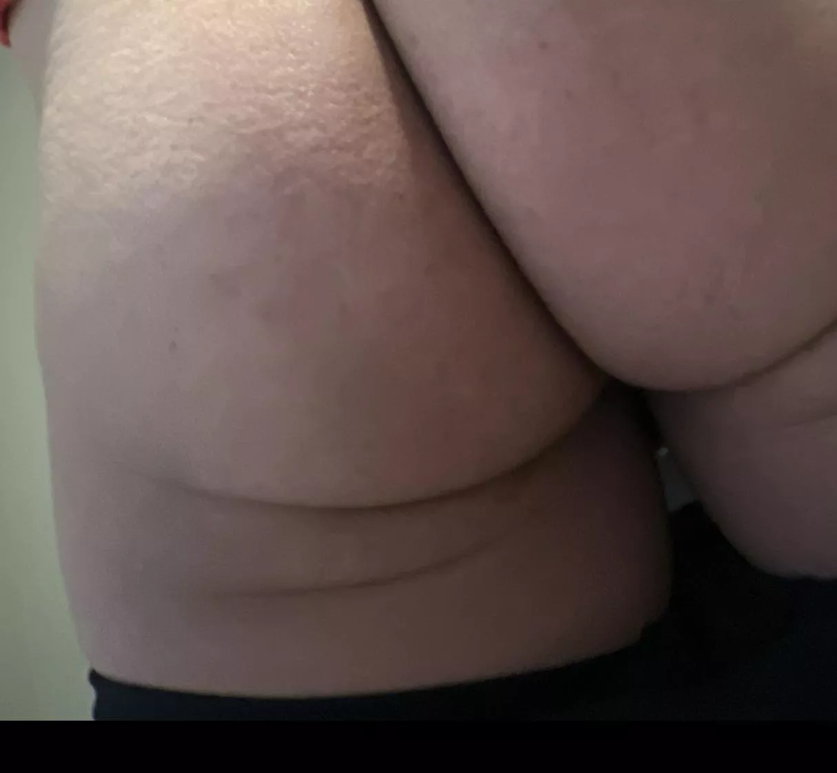 Looking for a Bearded Blue collar in Dfw texas that would like more than just a friend in the side