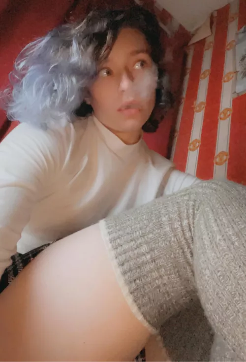 No wig this time, my hair needs a hair doctor person :(