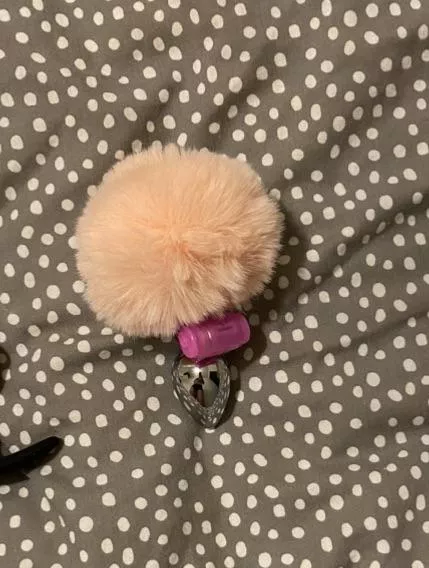 Playing as a sexy bunny at work today 😈